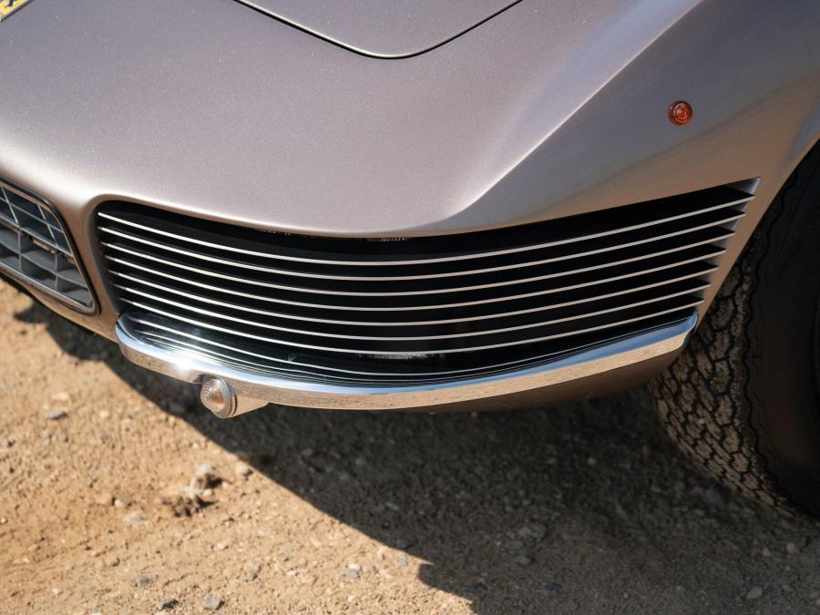 Детали экстерьера Ferrari 330 GT Shooting Brake (7963) 1968 года  (фото 33 из 53)